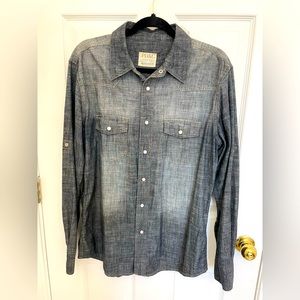 Pearl Snap denim long sleeve Shirt Sz M